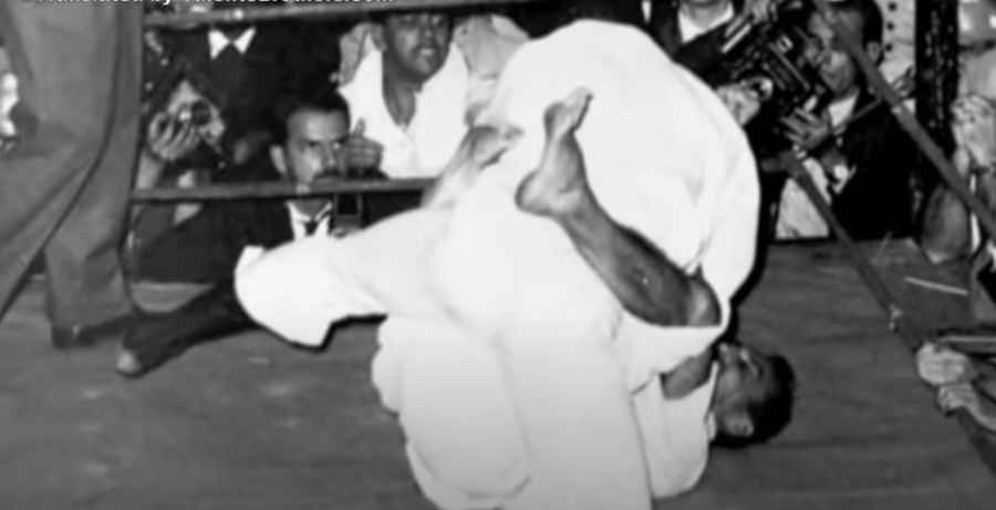 Helio Gracie grappling 1940s